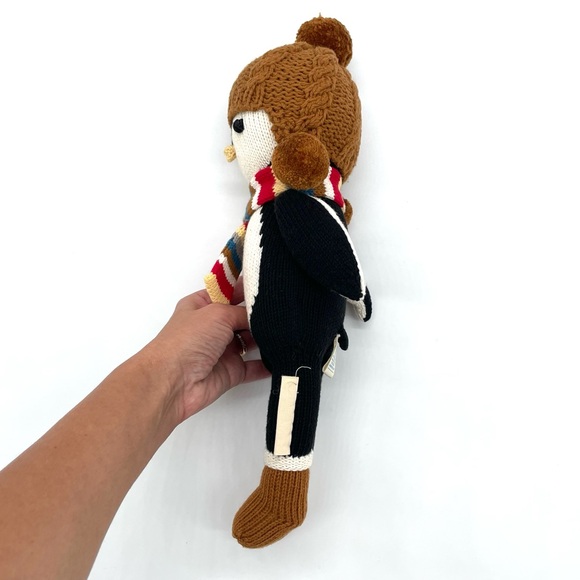 VGUC cuddle + kind Everest The Penguin 13" Hand-Knit Doll, Stuffed Animal - Picture 13 of 16
